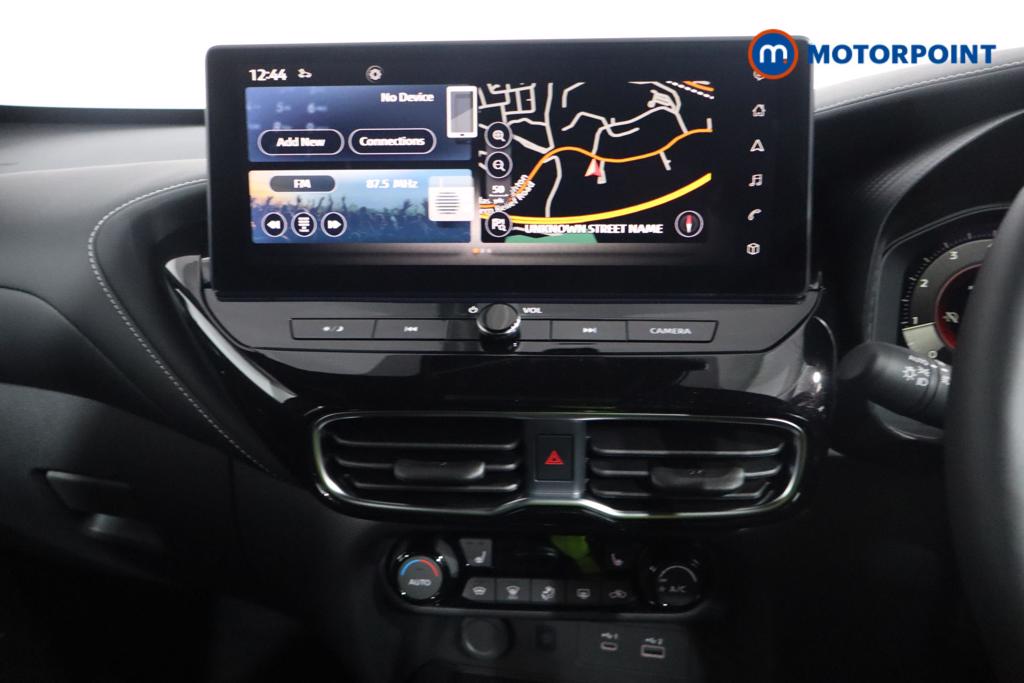 Nissan Juke Tekna Manual Petrol SUV - Stock Number (1556816) - 2nd supplementary image