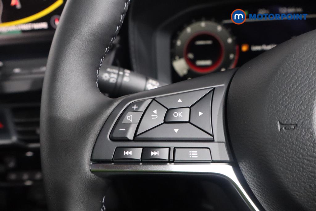 Nissan Juke Tekna Manual Petrol SUV - Stock Number (1556816) - 6th supplementary image