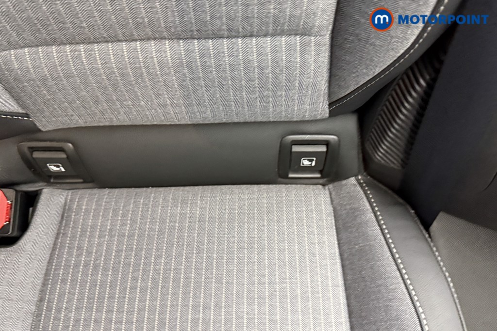 Renault Clio Techno Automatic Petrol-Electric Hybrid Hatchback - Stock Number (1556867) - 23rd supplementary image