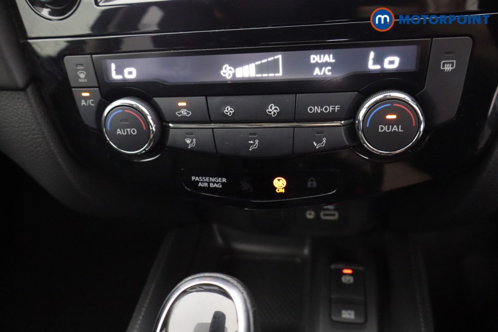 Nissan X-Trail Tekna Automatic Petrol SUV - Stock Number (1556958) - 9th supplementary image