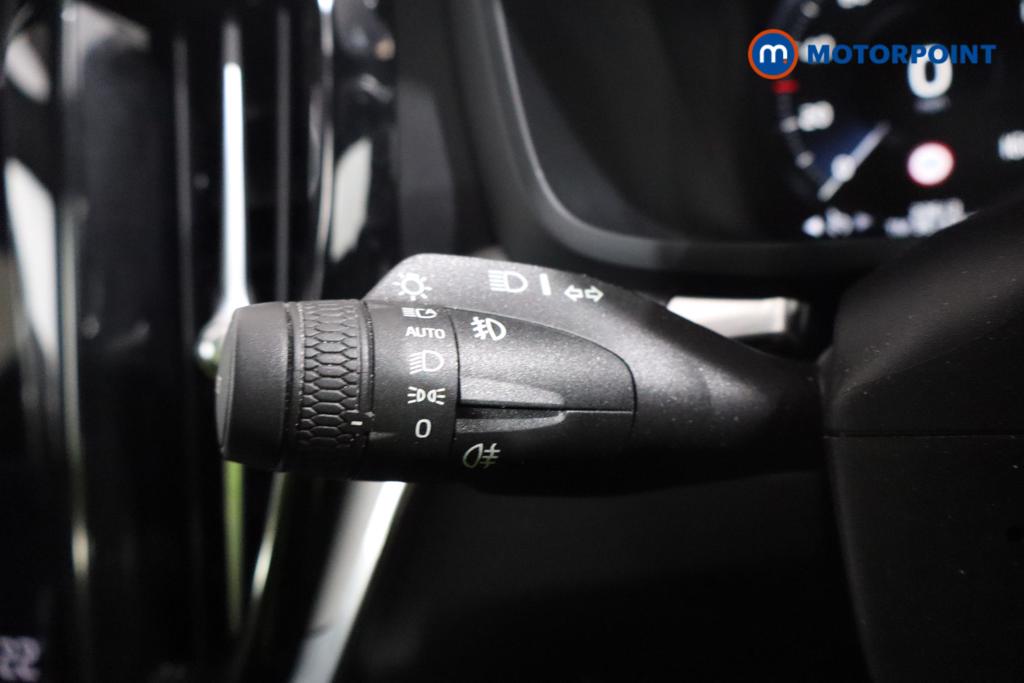 Volvo V60 R Design Automatic Petrol Plug-In Hybrid Estate - Stock Number (1557420) - 8th supplementary image