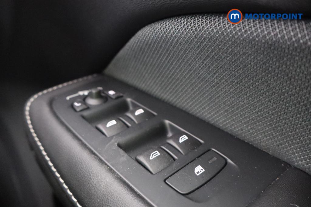 Volvo V60 R Design Automatic Petrol Plug-In Hybrid Estate - Stock Number (1557420) - 11th supplementary image