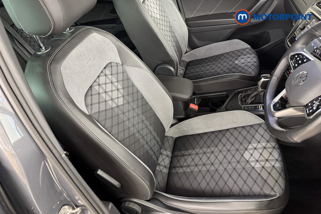Volkswagen Tiguan R-Line Automatic Petrol SUV - Stock Number (1557633) - 5th supplementary image