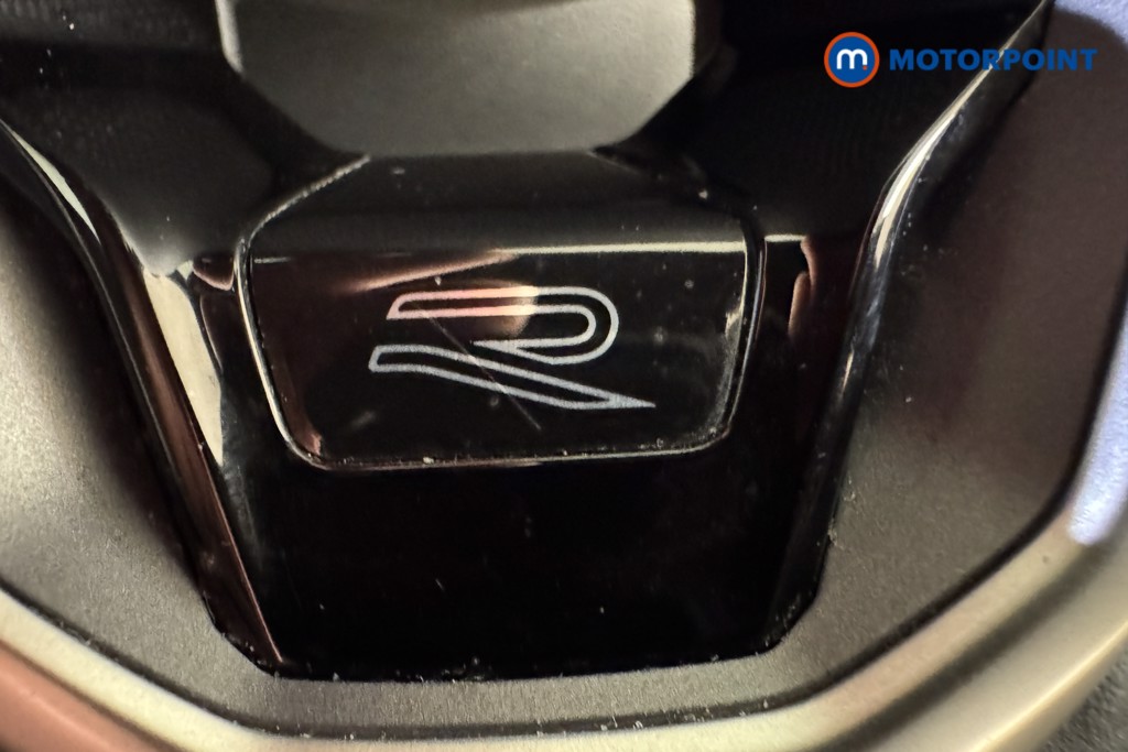 Volkswagen Tiguan R-Line Automatic Petrol SUV - Stock Number (1557633) - 15th supplementary image