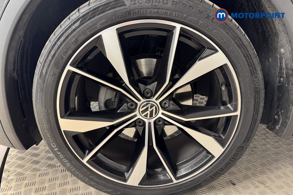 Volkswagen Tiguan R-Line Automatic Petrol SUV - Stock Number (1557633) - 23rd supplementary image