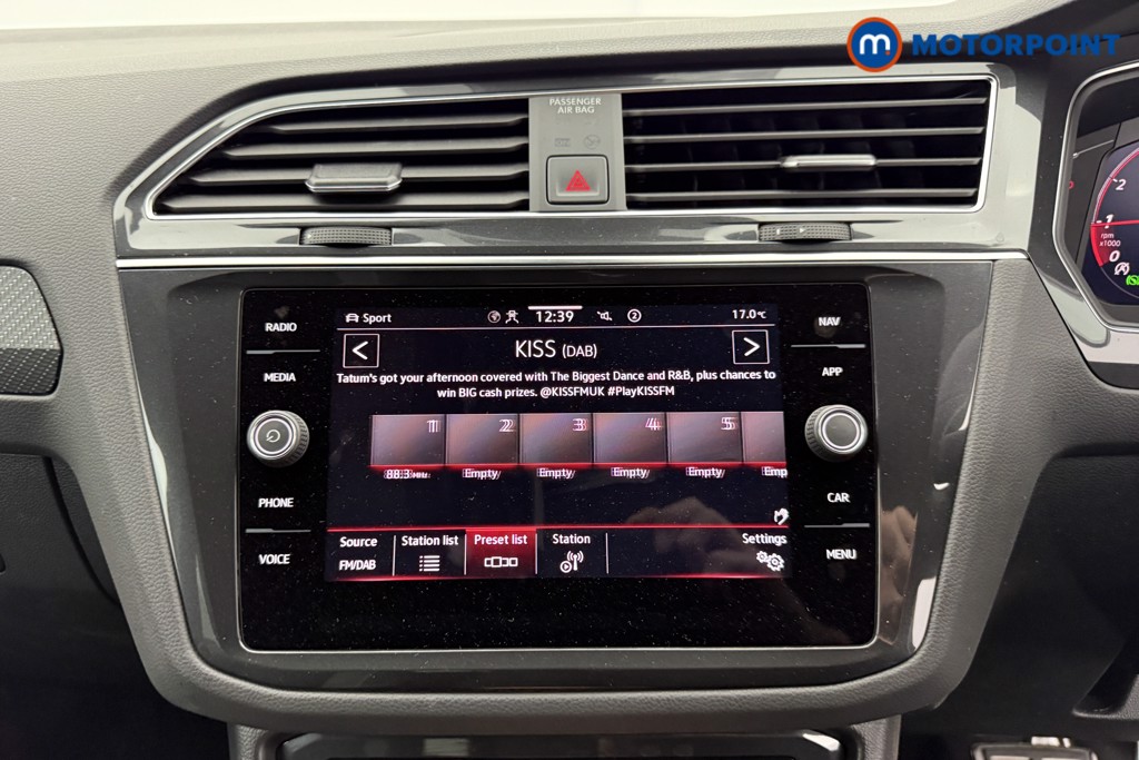 Volkswagen Tiguan Black Edition Automatic Petrol SUV - Stock Number (1557689) - 6th supplementary image