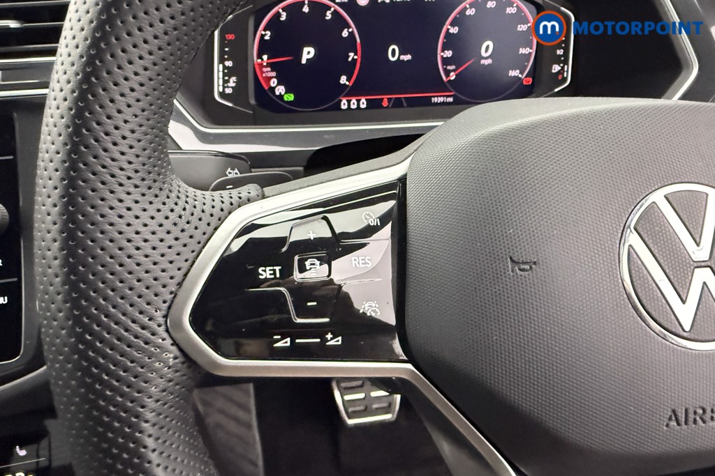 Volkswagen Tiguan Black Edition Automatic Petrol SUV - Stock Number (1557689) - 14th supplementary image
