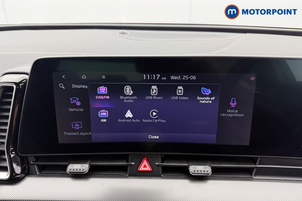 KIA Sportage 3 Automatic Petrol-Electric Hybrid SUV - Stock Number (1557691) - 7th supplementary image