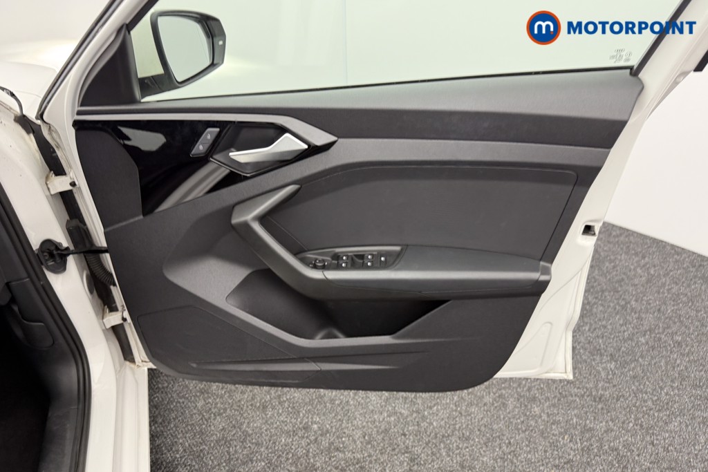 Audi A1 Technik Manual Petrol Hatchback - Stock Number (1557697) - 16th supplementary image