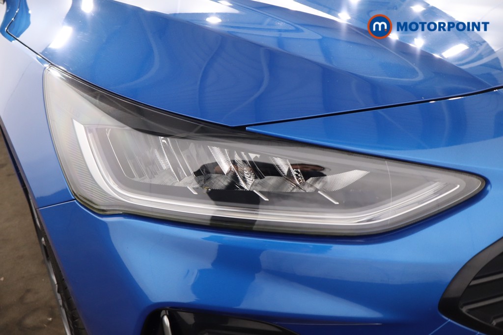 Ford Focus St-Line Vignale Automatic Petrol-Electric Hybrid Hatchback - Stock Number (1557980) - 22nd supplementary image