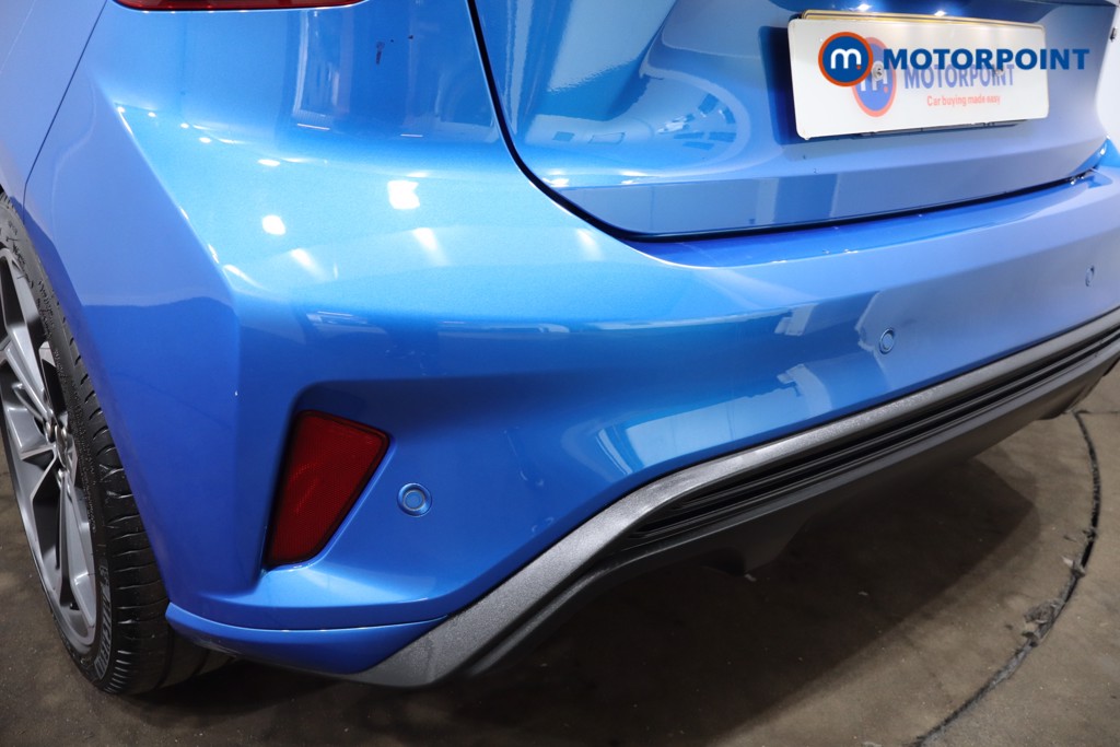 Ford Focus St-Line Vignale Automatic Petrol-Electric Hybrid Hatchback - Stock Number (1557980) - 27th supplementary image