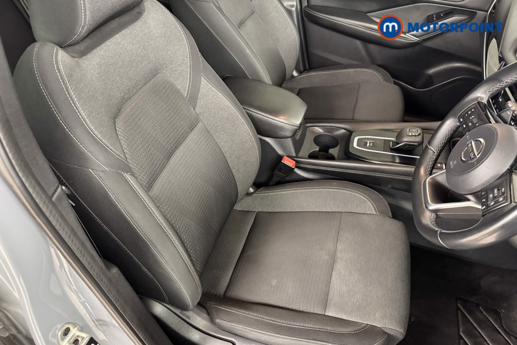 Nissan Qashqai N-Connecta Automatic Petrol SUV - Stock Number (1519008) - 5th supplementary image