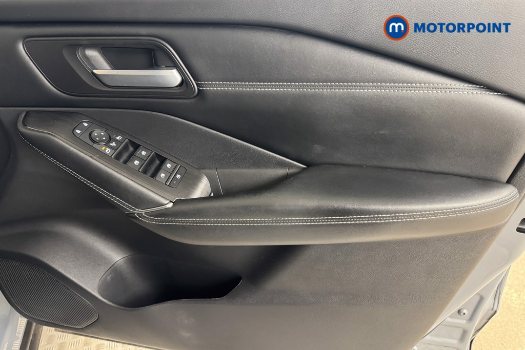 Nissan Qashqai N-Connecta Automatic Petrol SUV - Stock Number (1519008) - 15th supplementary image