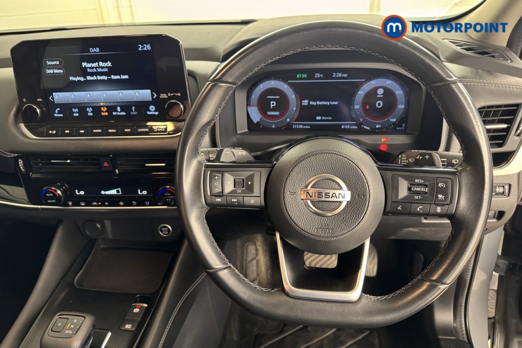 Nissan Qashqai N-Connecta Automatic Petrol SUV - Stock Number (1519008) - 1st supplementary image