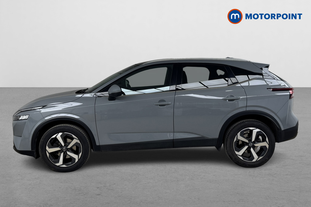 Nissan Qashqai N-Connecta Automatic Petrol SUV - Stock Number (1519008) - Passenger side