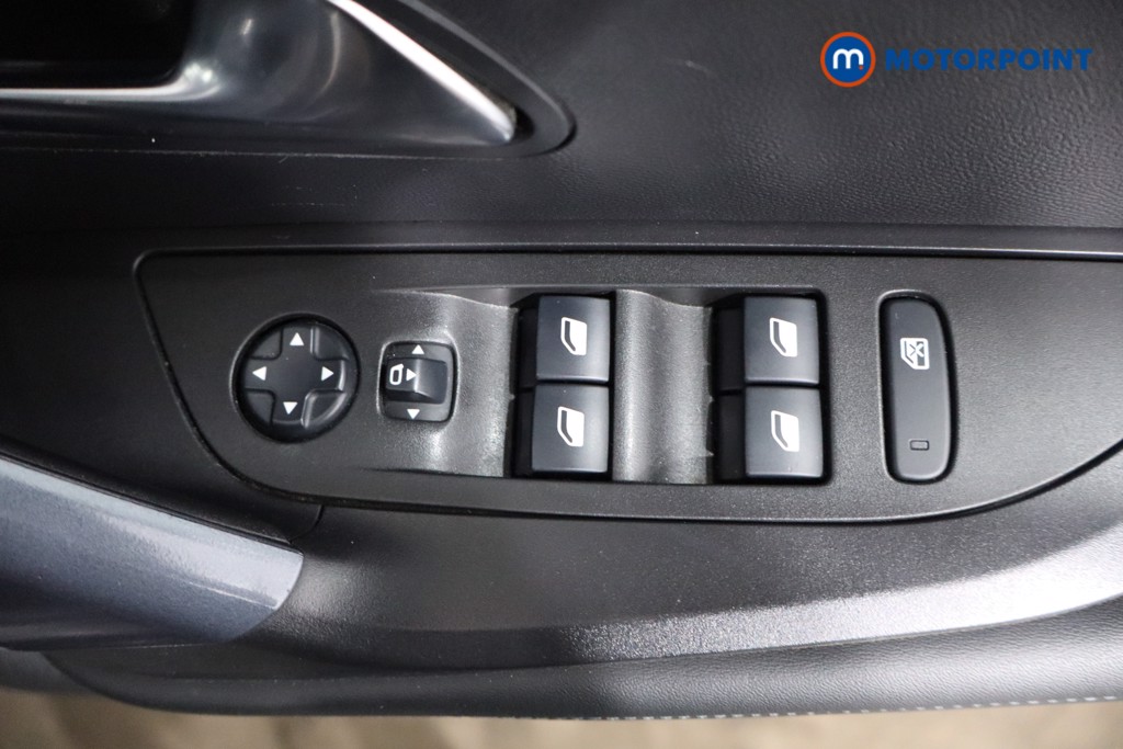 Peugeot 2008 Allure Premium Manual Petrol SUV - Stock Number (1533172) - 17th supplementary image