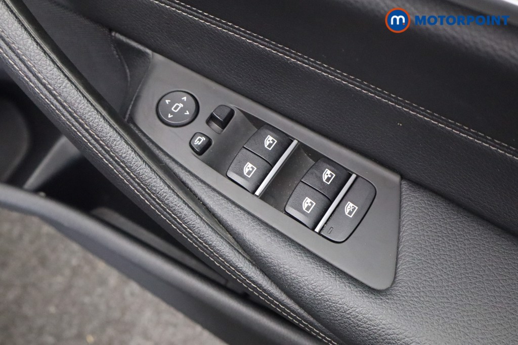 BMW 5 Series M Sport Automatic Petrol Plug-In Hybrid Saloon - Stock Number (1543671) - 12th supplementary image