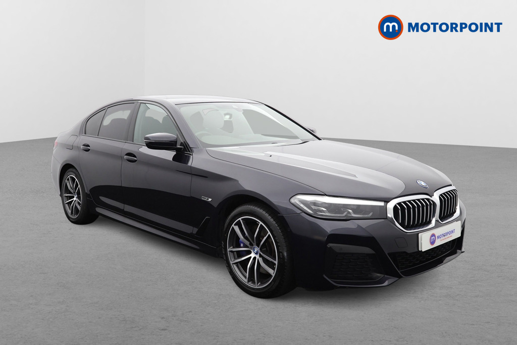 BMW 5 Series M Sport Automatic Petrol Plug-In Hybrid Saloon - Stock Number (1543671) - Drivers side front corner