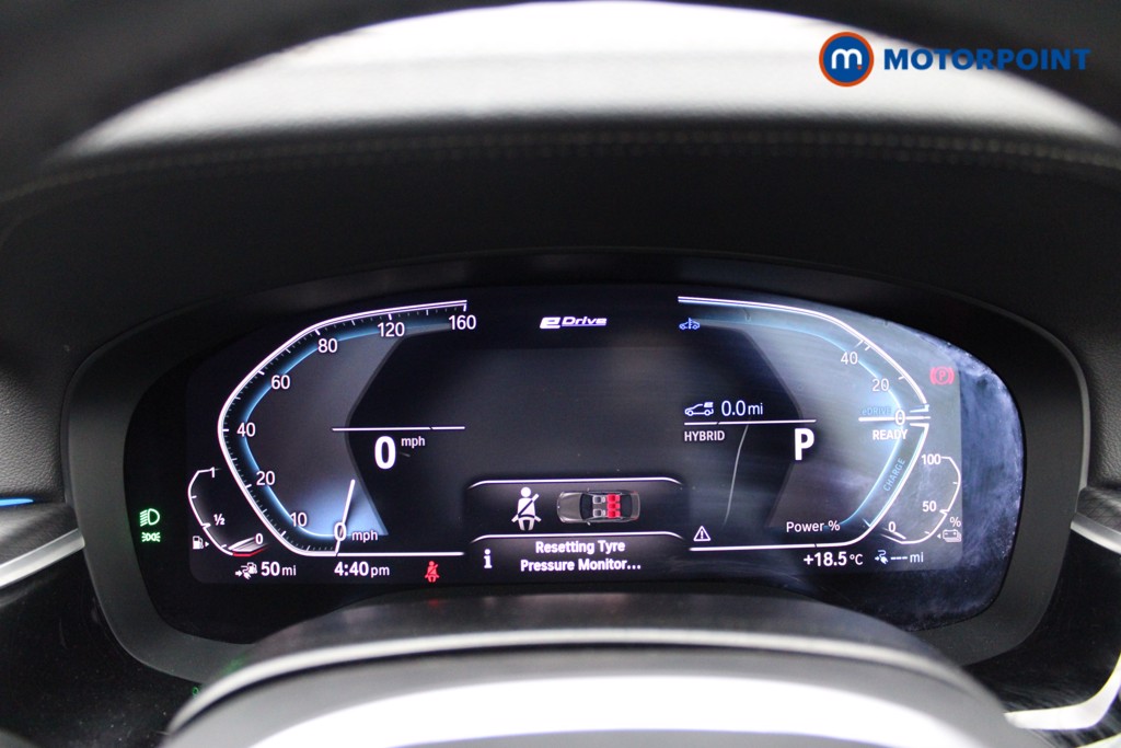 BMW 5 Series M Sport Automatic Petrol Plug-In Hybrid Estate - Stock Number (1543735) - 4th supplementary image