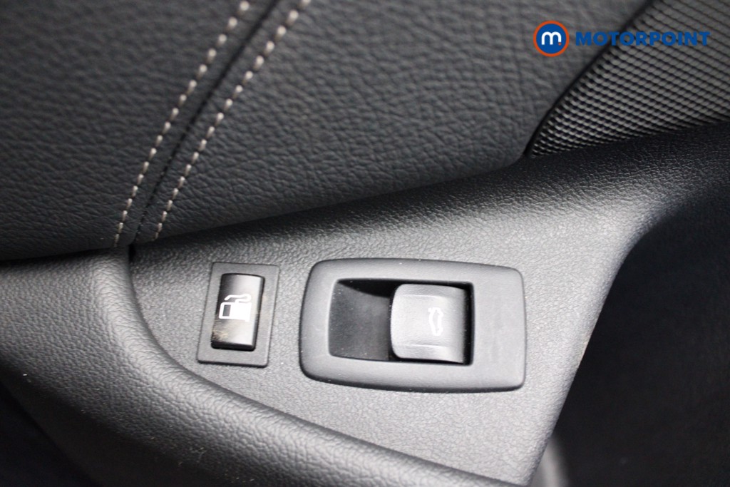 BMW 5 Series M Sport Automatic Petrol Plug-In Hybrid Estate - Stock Number (1543735) - 19th supplementary image