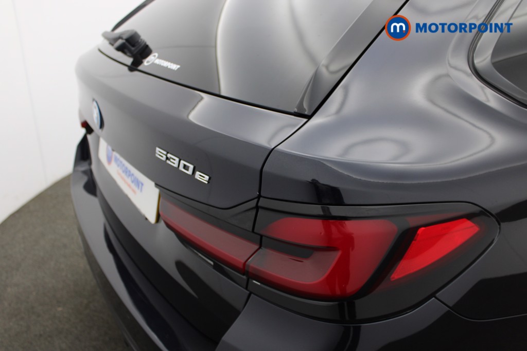 BMW 5 Series M Sport Automatic Petrol Plug-In Hybrid Estate - Stock Number (1543735) - 26th supplementary image