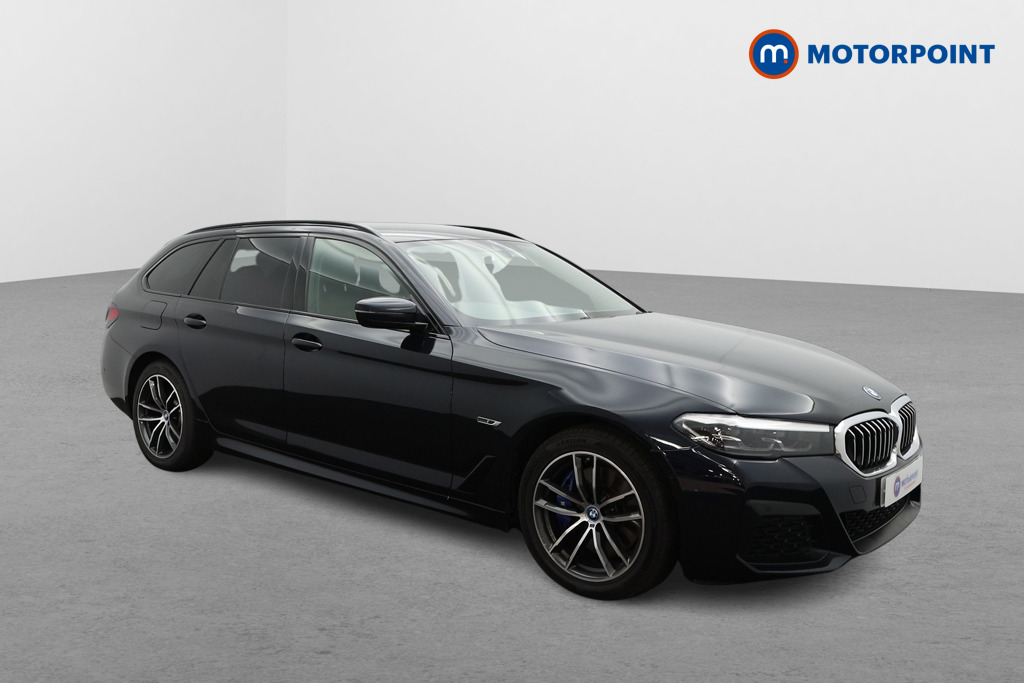 BMW 5 Series M Sport Automatic Petrol Plug-In Hybrid Estate - Stock Number (1543735) - Drivers side front corner