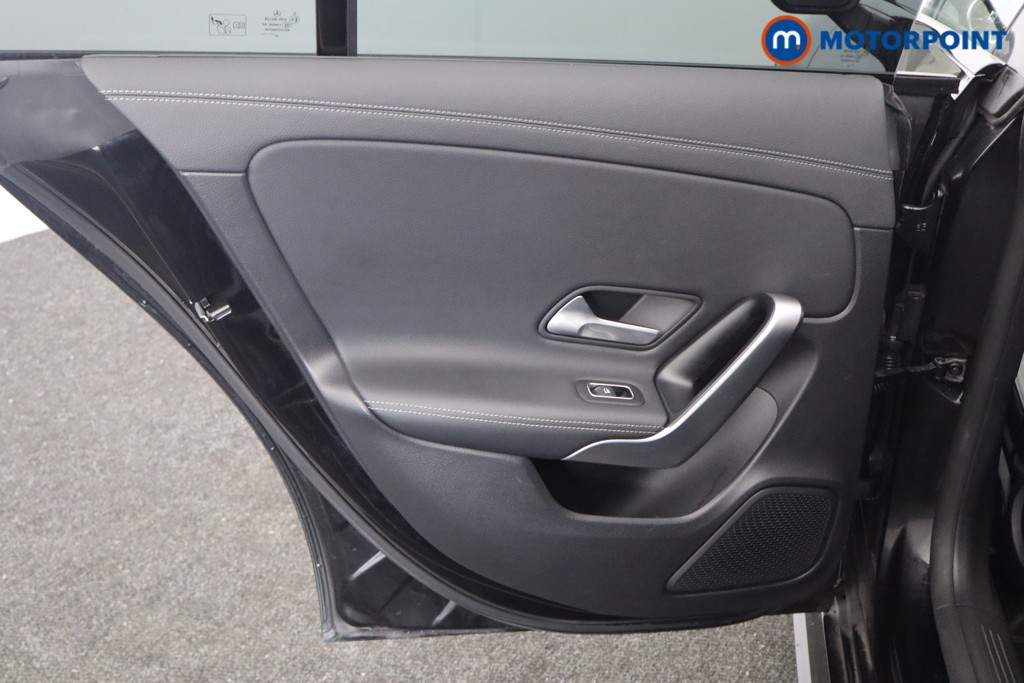 Mercedes-Benz CLA Amg Line Automatic Petrol Estate - Stock Number (1547109) - 15th supplementary image