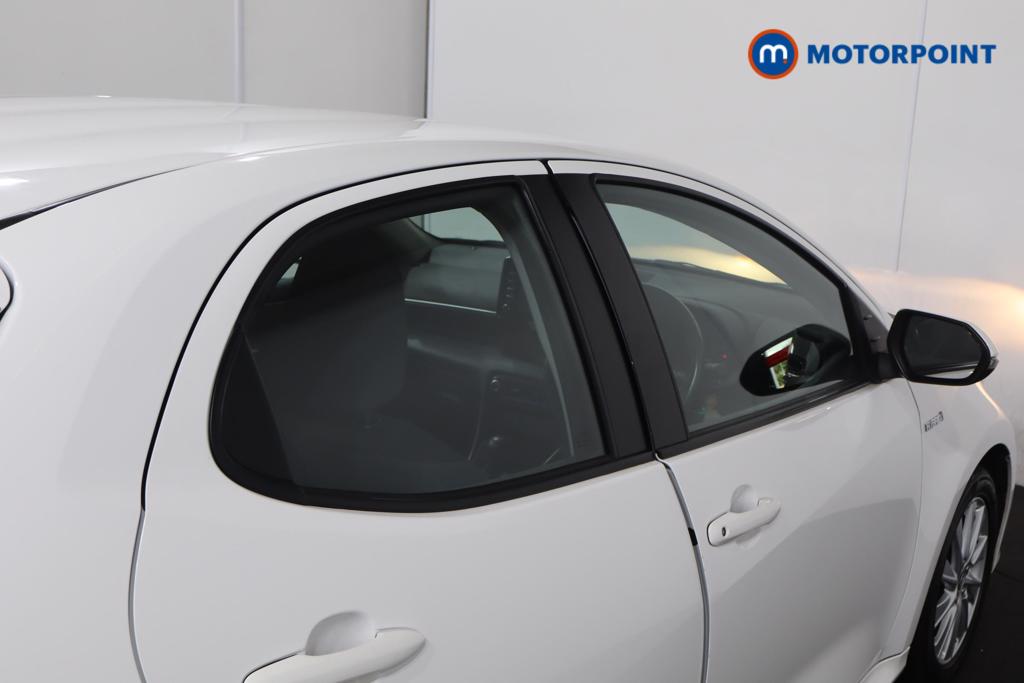 Toyota Yaris Icon Automatic Petrol-Electric Hybrid Hatchback - Stock Number (1547789) - 25th supplementary image