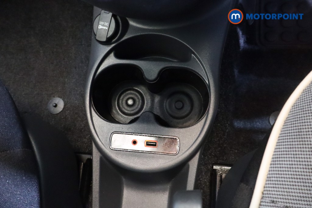 Fiat 500 Lounge Manual Petrol Hatchback - Stock Number (1548245) - 9th supplementary image