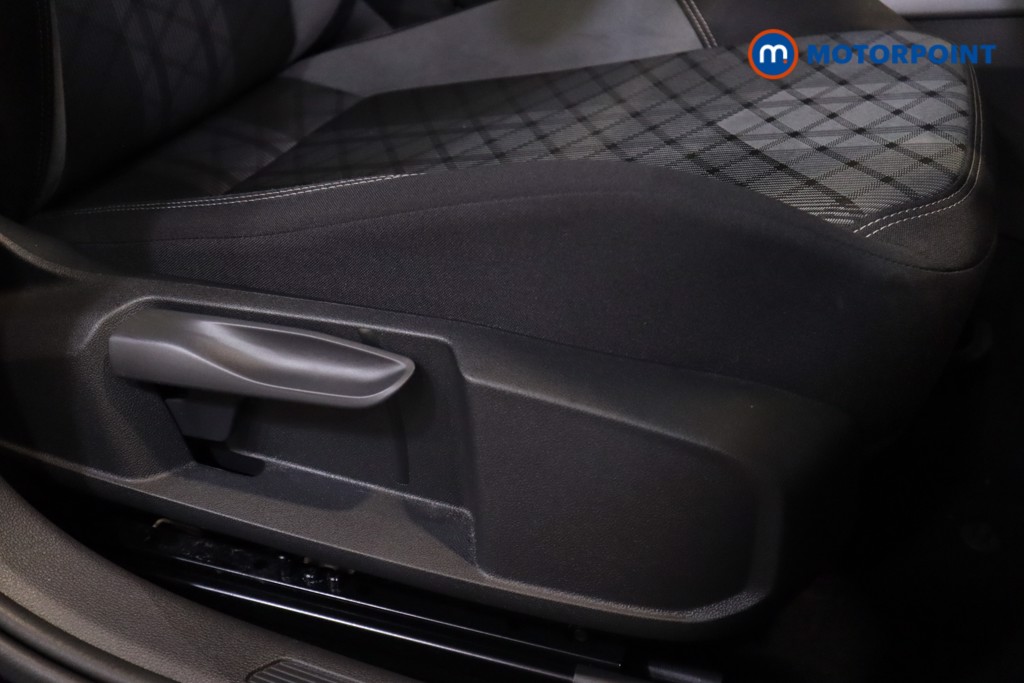 Volkswagen Taigo R-Line Automatic Petrol SUV - Stock Number (1548884) - 7th supplementary image