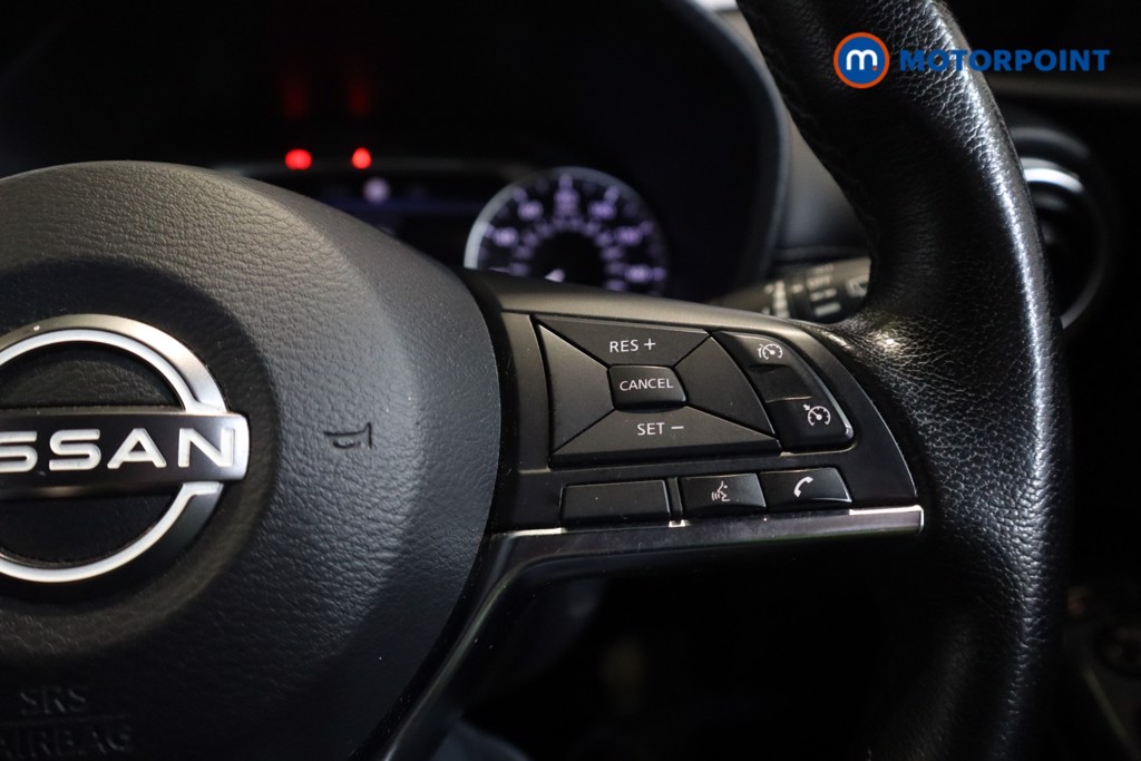 Nissan Juke N-Connecta Automatic Petrol-Electric Hybrid SUV - Stock Number (1549275) - 9th supplementary image