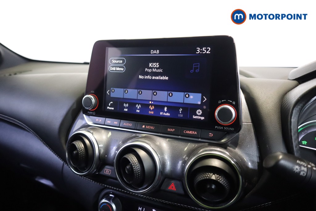 Nissan Juke N-Connecta Automatic Petrol-Electric Hybrid SUV - Stock Number (1549275) - 14th supplementary image
