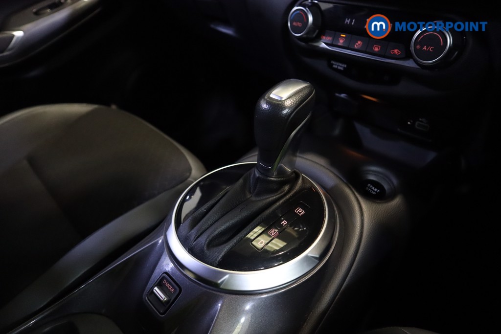 Nissan Juke N-Connecta Automatic Petrol-Electric Hybrid SUV - Stock Number (1549275) - 19th supplementary image