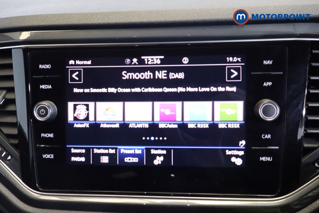 Volkswagen T-Roc R-Line Manual Petrol SUV - Stock Number (1549909) - 4th supplementary image