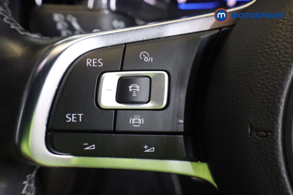 Volkswagen T-Roc R-Line Manual Petrol SUV - Stock Number (1549909) - 9th supplementary image