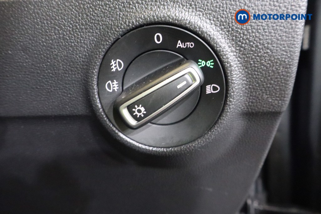 Volkswagen T-Roc R-Line Manual Petrol SUV - Stock Number (1549909) - 13th supplementary image