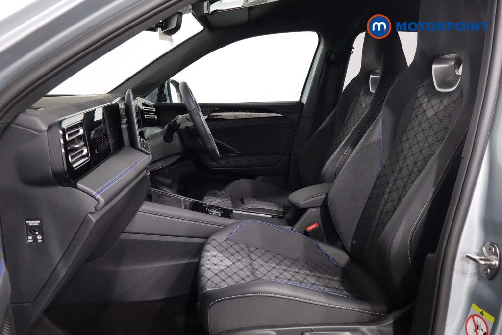 Volkswagen Tiguan R-Line Automatic Diesel SUV - Stock Number (1550978) - 4th supplementary image