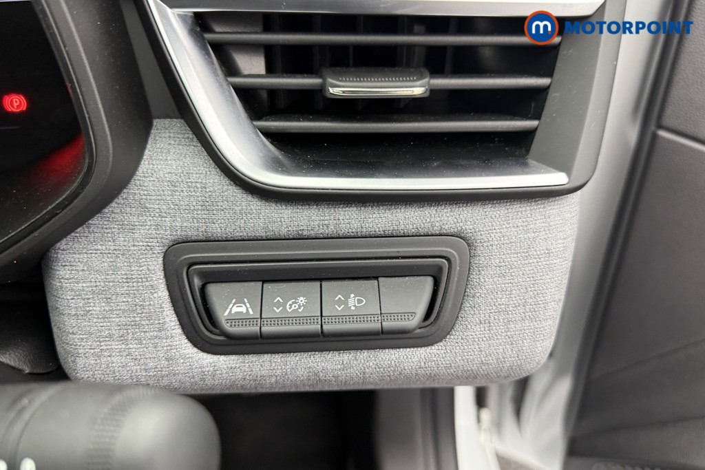 Renault Clio Evolution Manual Petrol Hatchback - Stock Number (1551371) - 14th supplementary image