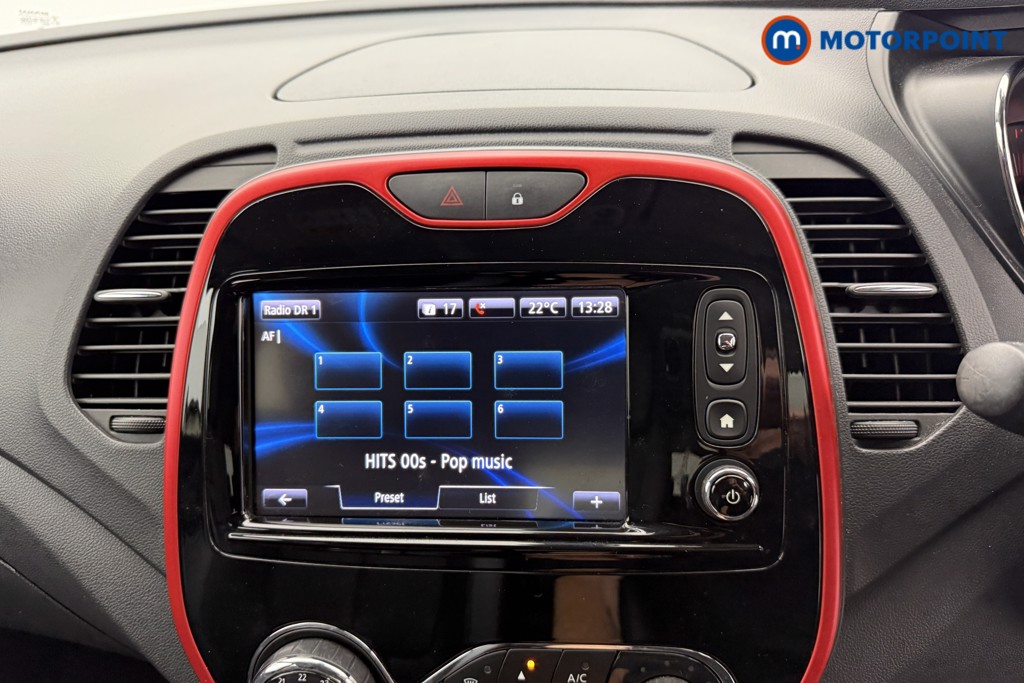 Renault Captur Signature Automatic Diesel SUV - Stock Number (1551641) - 6th supplementary image