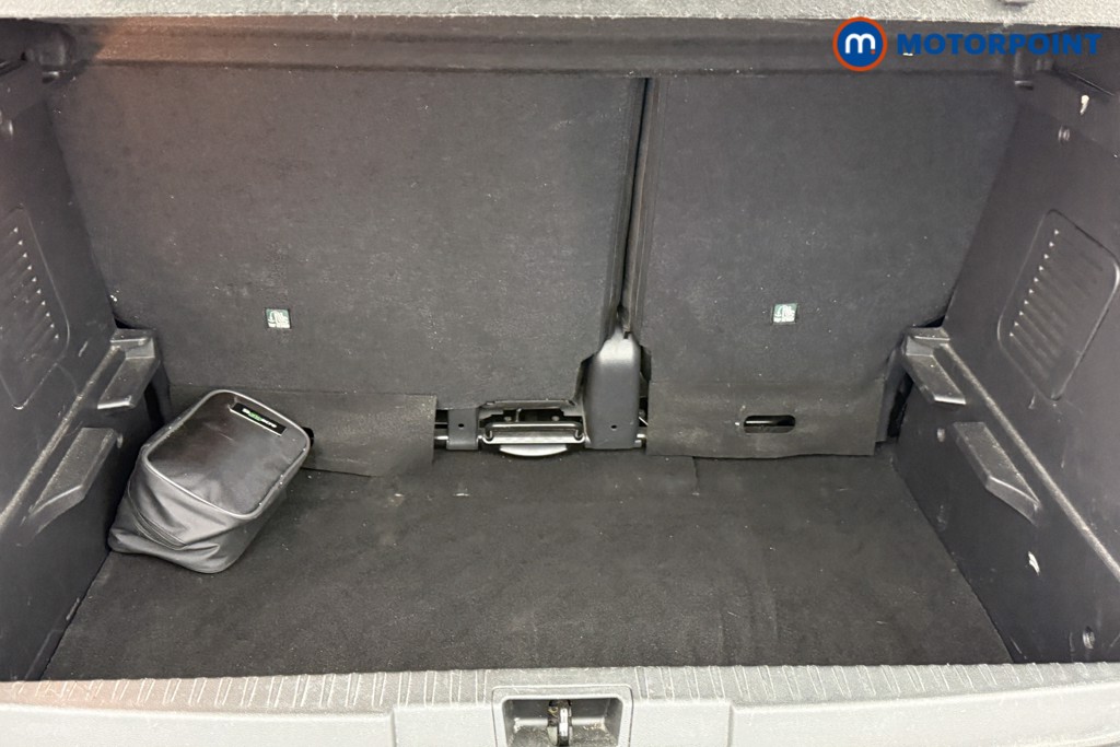 Renault Captur Signature Automatic Diesel SUV - Stock Number (1551641) - 18th supplementary image