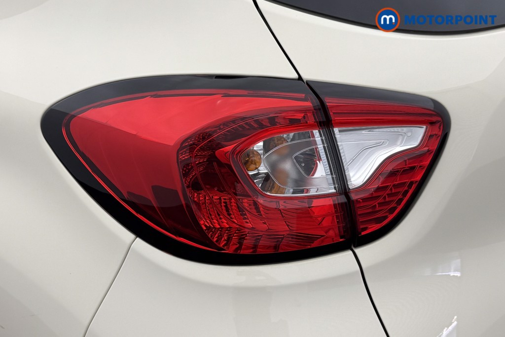 Renault Captur Signature Automatic Diesel SUV - Stock Number (1551641) - 22nd supplementary image