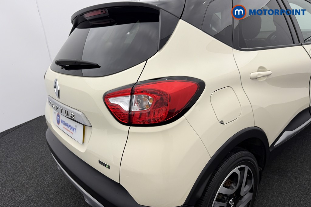 Renault Captur Signature Automatic Diesel SUV - Stock Number (1551641) - 23rd supplementary image