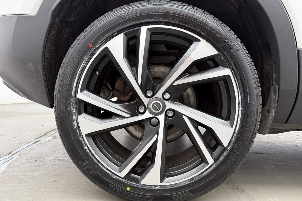 Volvo Xc40 R Design Pro Automatic Petrol Plug-In Hybrid SUV - Stock Number (1552423) - 34th supplementary image