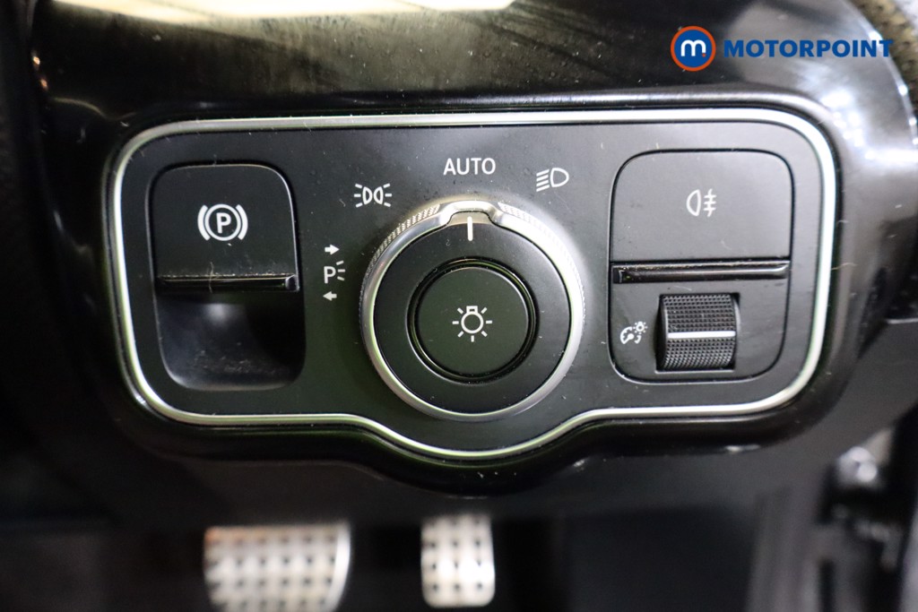 Mercedes-Benz CLA Amg Line Automatic Petrol Estate - Stock Number (1552501) - 13th supplementary image
