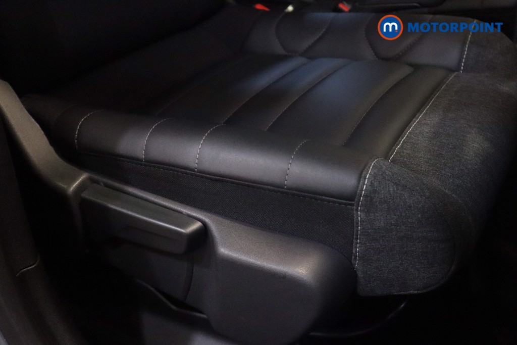 Citroen C3 Aircross Shine Plus Manual Petrol SUV - Stock Number (1552811) - 6th supplementary image