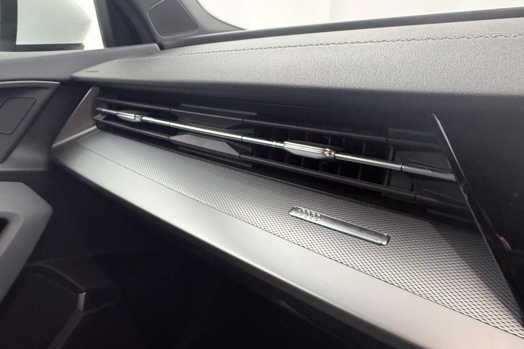 Audi A3 S Line Automatic Petrol Hatchback - Stock Number (1552921) - 15th supplementary image