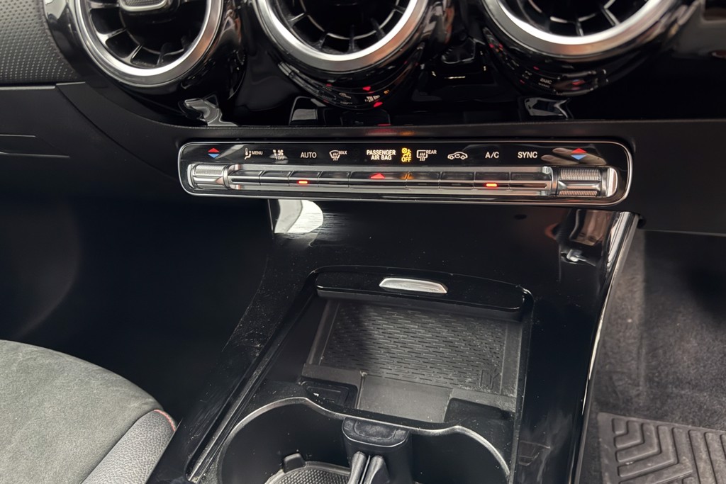 Mercedes-Benz A Class Amg Line Automatic Petrol Hatchback - Stock Number (1552955) - 14th supplementary image