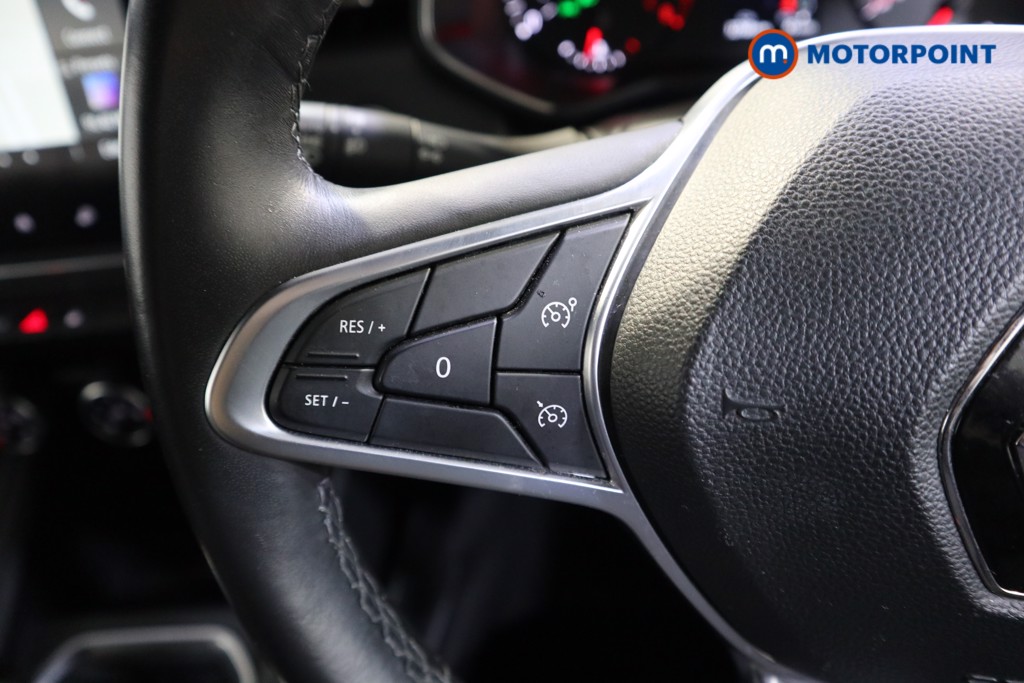 Renault Clio Iconic Manual Petrol Hatchback - Stock Number (1553256) - 3rd supplementary image