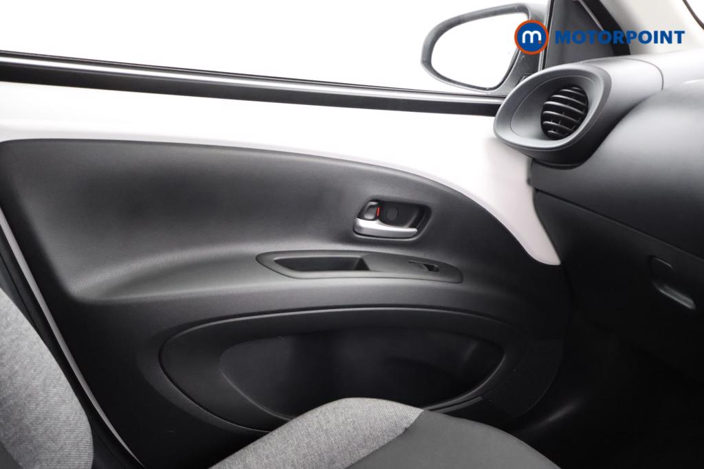 Toyota Aygo X Pure Manual Petrol Hatchback - Stock Number (1553516) - 6th supplementary image