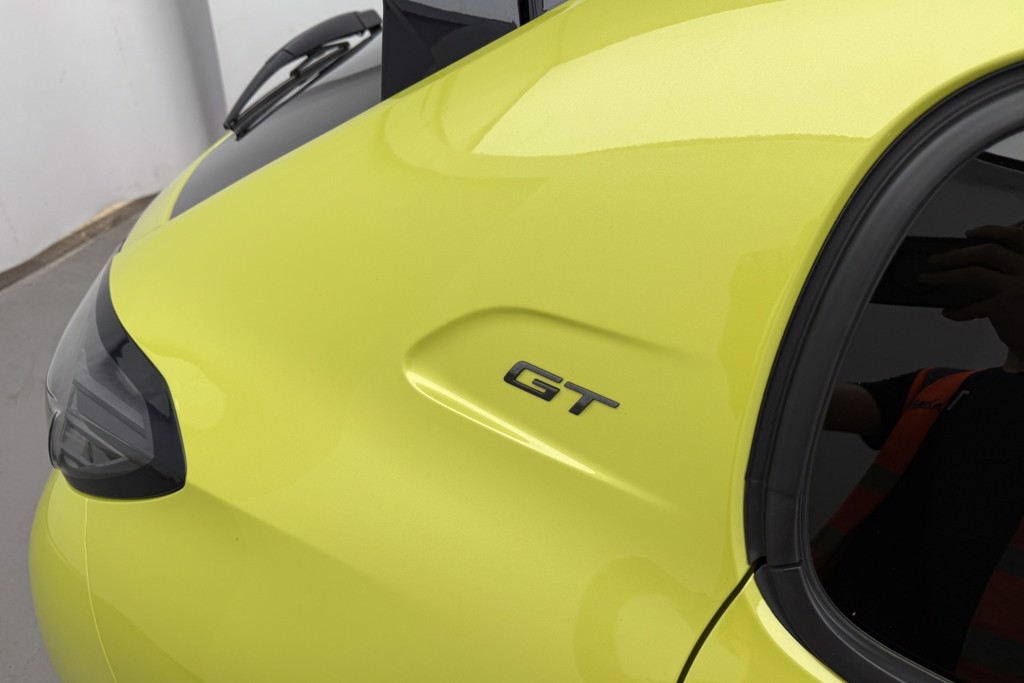 Peugeot 208 GT Automatic Petrol-Electric Hybrid Hatchback - Stock Number (1553635) - 24th supplementary image
